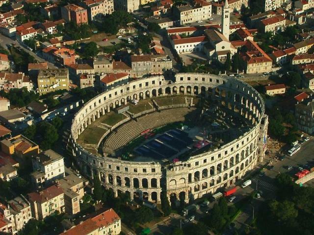Apartamento Luka Pula Exterior foto