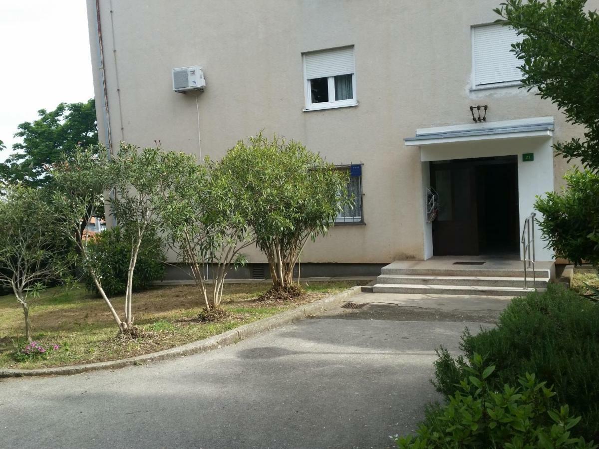 Apartamento Luka Pula Exterior foto